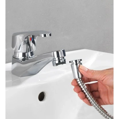 Wenko Waschbeckenbrause Mit Duo Haken Edelstahl 170 X 2.7 X 2.7 Cm Silber Glänze 4 Wenko Waschbeckenbrause Mit Duo Haken Edelstahl 170 X 2.7 X 2.7 Cm Silber Glänze – Bild 2